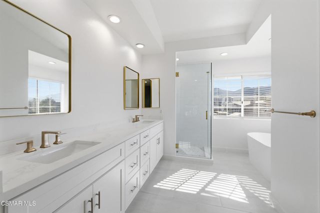 6945 Via Alba, Camarillo, CA 93012