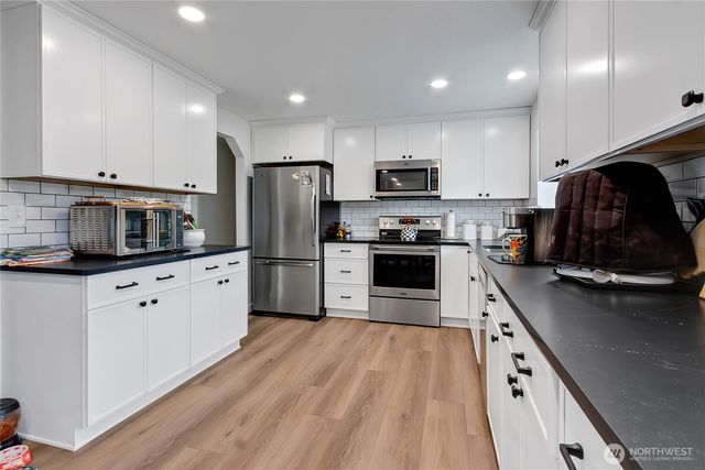 7518 211th Street E, Spanaway, WA 98387
