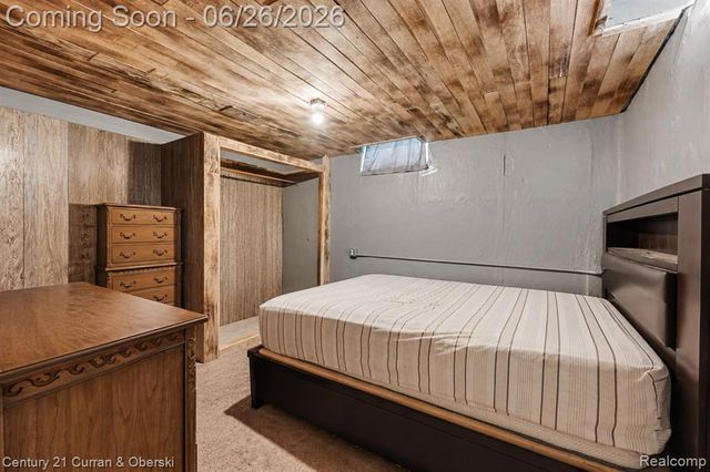 9059 San Jose, Redford, MI 48239