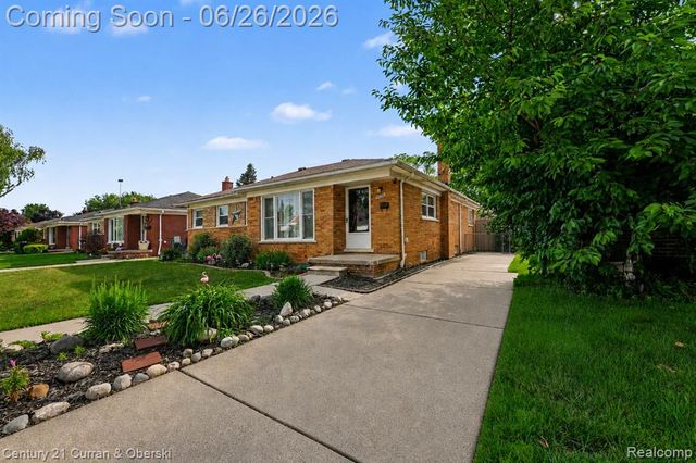 9059 San Jose, Redford, MI 48239