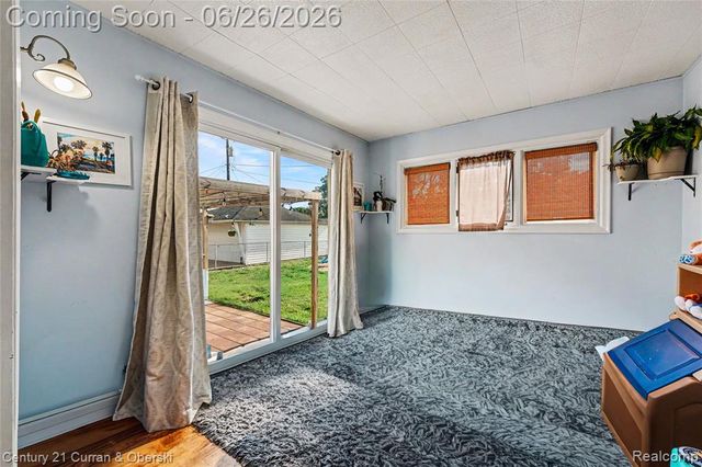 9059 San Jose, Redford, MI 48239