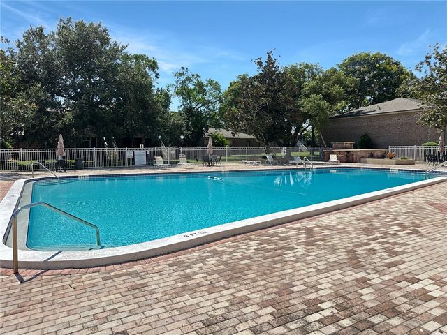 508 BANYON TREE CIRCLE 200, Maitland, FL 32751