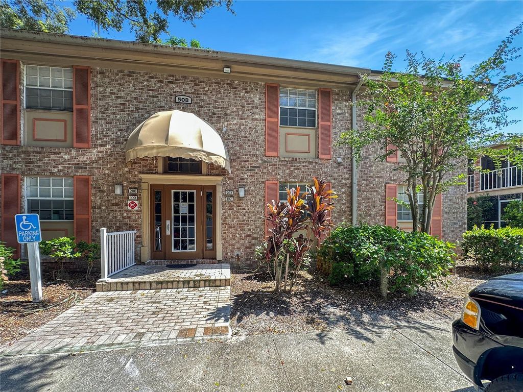 508 BANYON TREE CIRCLE 200, Maitland, FL 32751
