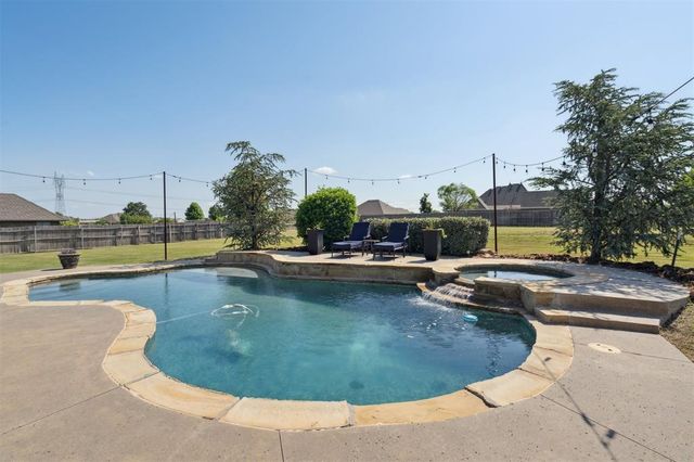11800 Pamalos Trail, Oklahoma City, OK 73173