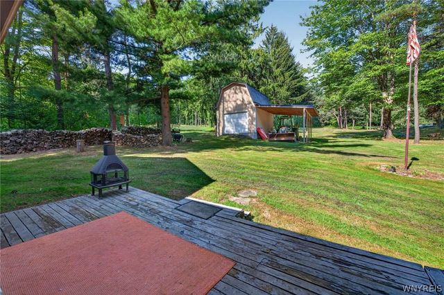 7386 Lower East Hill Road, Boston, NY 14033