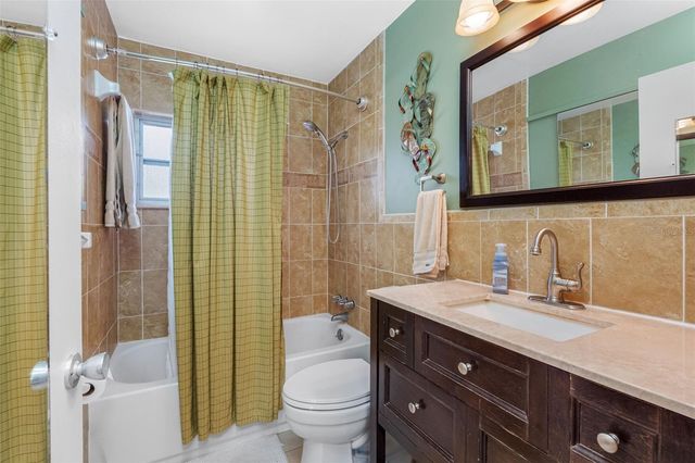 10911 FREEDOM BOULEVARD, Seminole, FL 33772