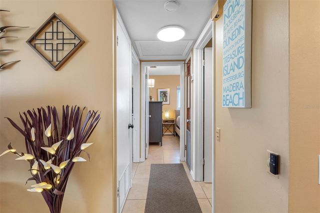 10911 FREEDOM BOULEVARD, Seminole, FL 33772