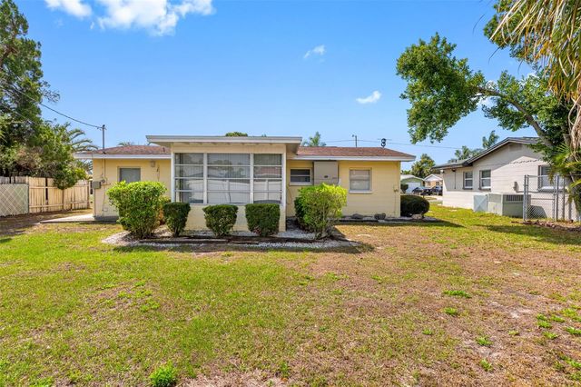 10911 FREEDOM BOULEVARD, Seminole, FL 33772