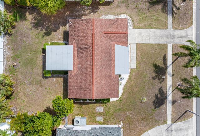 10911 FREEDOM BOULEVARD, Seminole, FL 33772