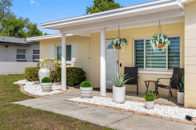 10911 FREEDOM BOULEVARD, Seminole, FL 33772