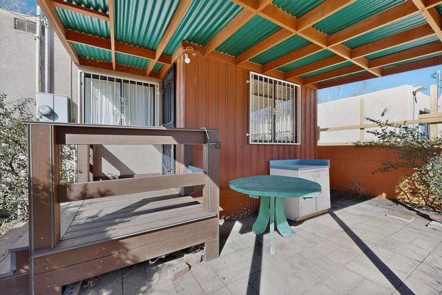 924 Palomas Drive SE, Albuquerque, NM 87108