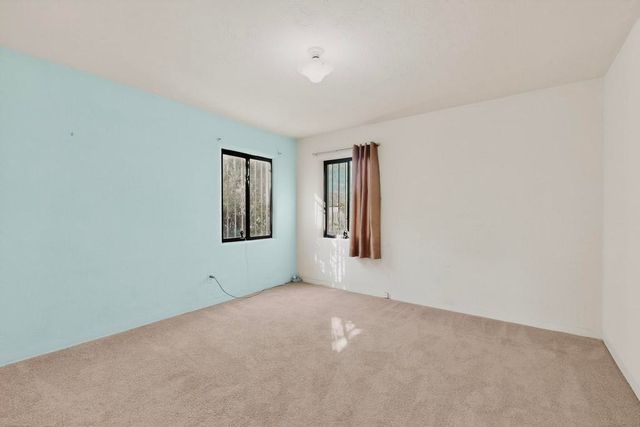 924 Palomas Drive SE, Albuquerque, NM 87108