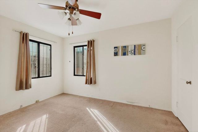 924 Palomas Drive SE, Albuquerque, NM 87108