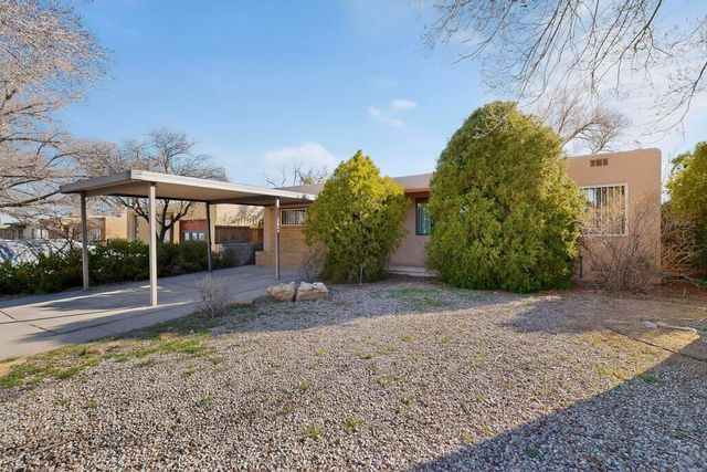 924 Palomas Drive SE, Albuquerque, NM 87108