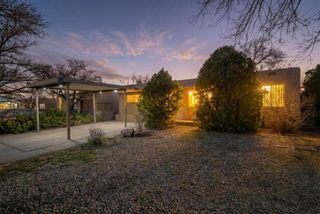 924 Palomas Drive SE, Albuquerque, NM 87108