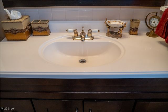 3670 Silsby Road, University Heights, OH 44118