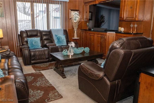 3670 Silsby Road, University Heights, OH 44118