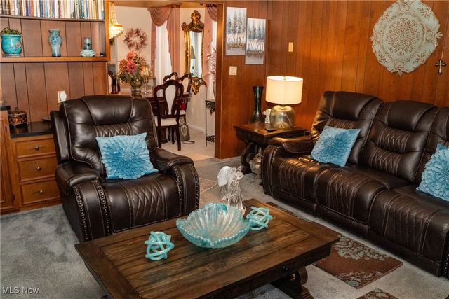 3670 Silsby Road, University Heights, OH 44118