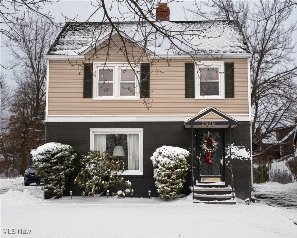 3670 Silsby Road, University Heights, OH 44118