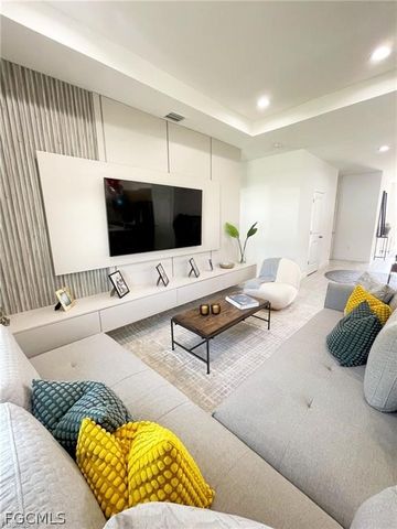 5028 W Tradewinds CIR, Labelle, FL 33935