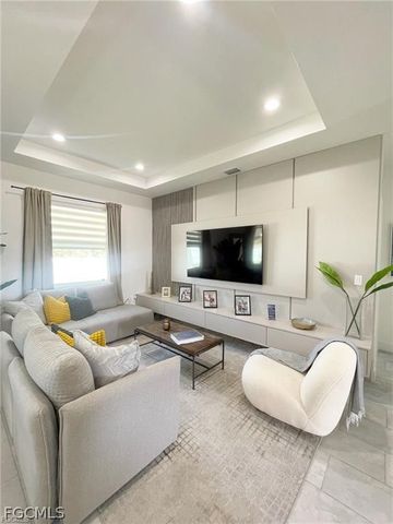 5028 W Tradewinds CIR, Labelle, FL 33935