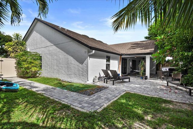 1560 Yachtman Place, Wellington, FL 33414