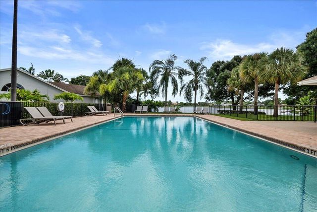 1560 Yachtman Place, Wellington, FL 33414