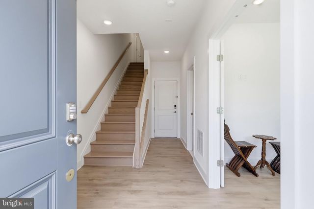 10817 CEDAR AVE, Fairfax, VA 22030