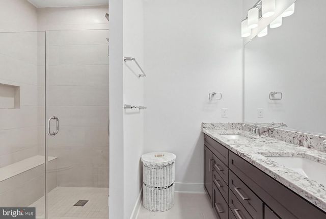 10817 CEDAR AVE, Fairfax, VA 22030