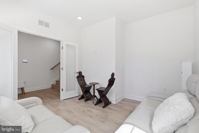 10817 CEDAR AVE, Fairfax, VA 22030