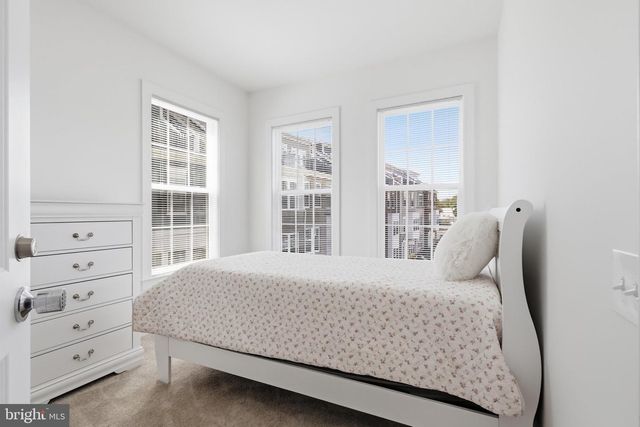 10817 CEDAR AVE, Fairfax, VA 22030