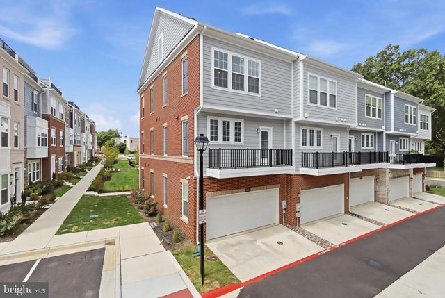 10817 CEDAR AVE, Fairfax, VA 22030