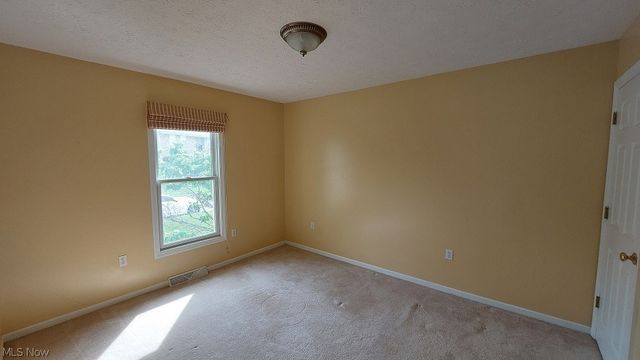 3241 Saint Charles Drive, Steubenville, OH 43952