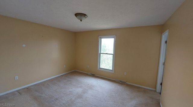 3241 Saint Charles Drive, Steubenville, OH 43952
