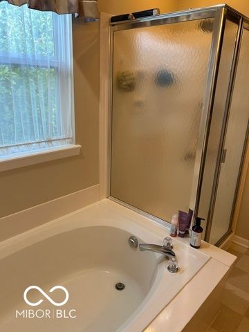 6728 Ennis Way, Indianapolis, IN 46237