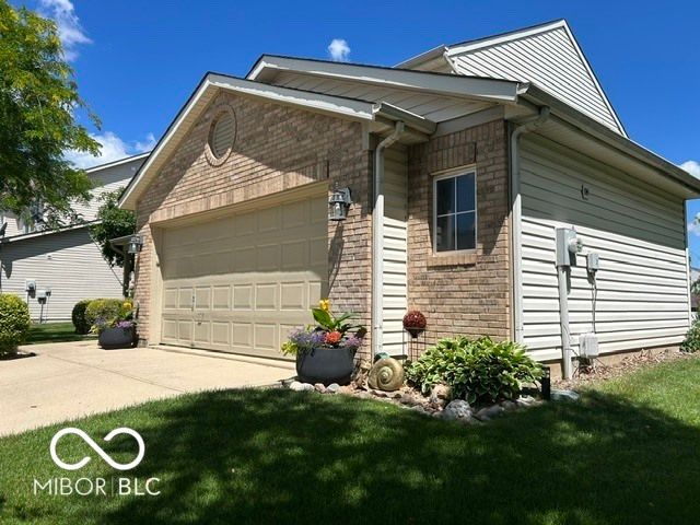 6728 Ennis Way, Indianapolis, IN 46237