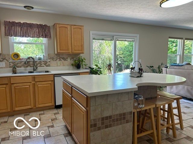 6728 Ennis Way, Indianapolis, IN 46237