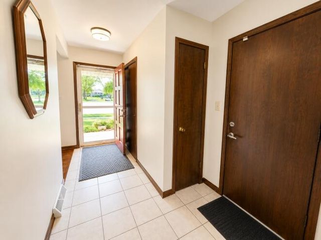 9113 Idlewild Drive, Highland, IN 46322
