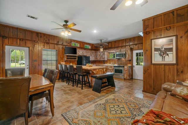 1468 Sanford Rd., Moselle, MS 39459