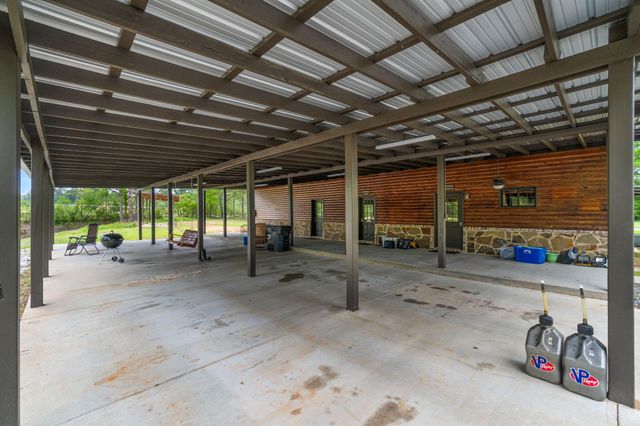 1468 Sanford Rd., Moselle, MS 39459