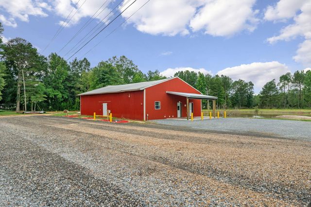 1468 Sanford Rd., Moselle, MS 39459