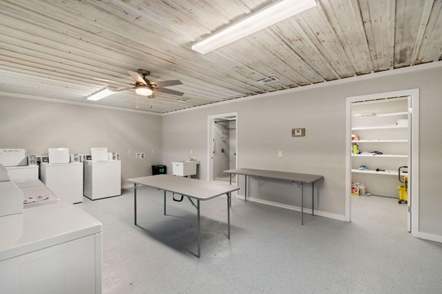 1468 Sanford Rd., Moselle, MS 39459