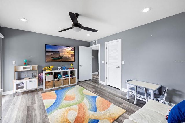 410 MONTROSE AVENUE, Temple Terrace, FL 33617