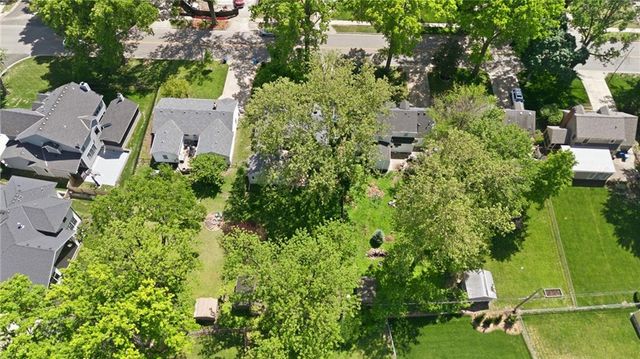 4908 W 71st Street, Prairie Village, KS 66208