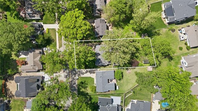 4908 W 71st Street, Prairie Village, KS 66208