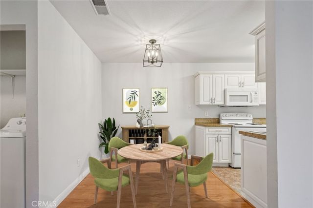 1265 Kendall 221, San Bernardino, CA 92407