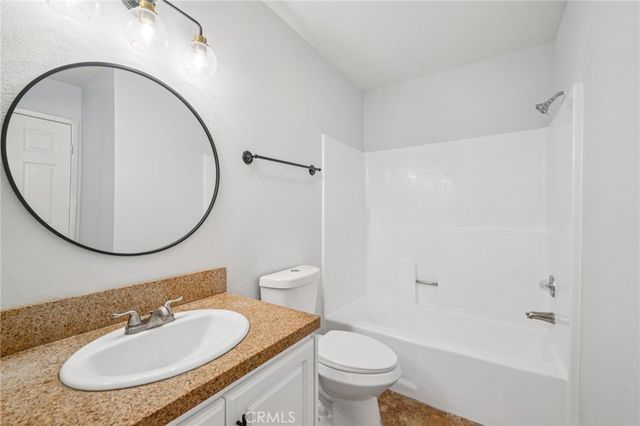 1265 Kendall 221, San Bernardino, CA 92407