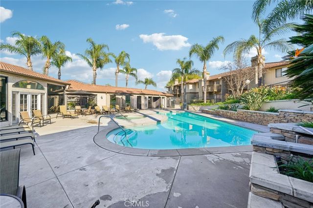 1265 Kendall 221, San Bernardino, CA 92407