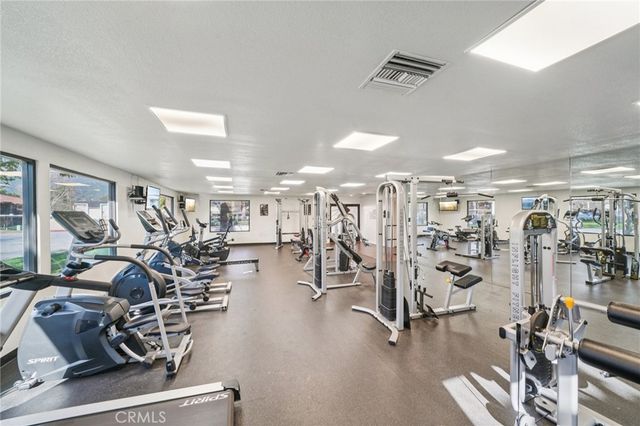 1265 Kendall 221, San Bernardino, CA 92407