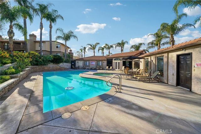 1265 Kendall 221, San Bernardino, CA 92407